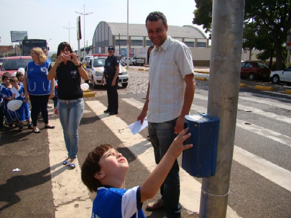 Tavares participa de atividade da Creche da Vila Assumpção sobre Semana do Trânsito